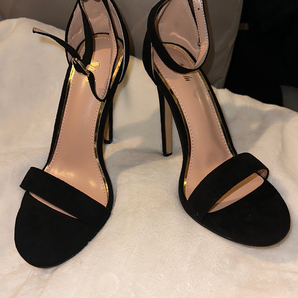 Shein- Black Open Toe High Heels